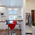 Apartamento The Pink House With Private Garden *