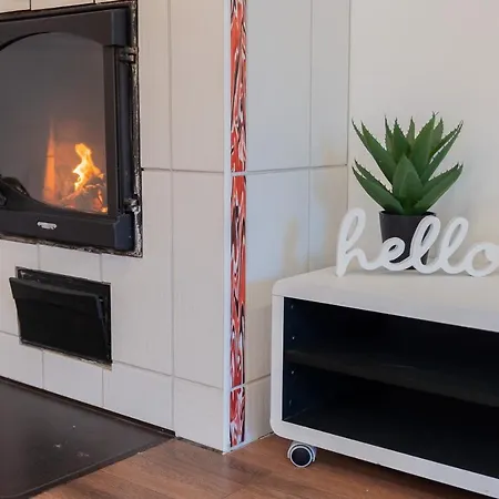 아파트 The Pink House With Private Garden *