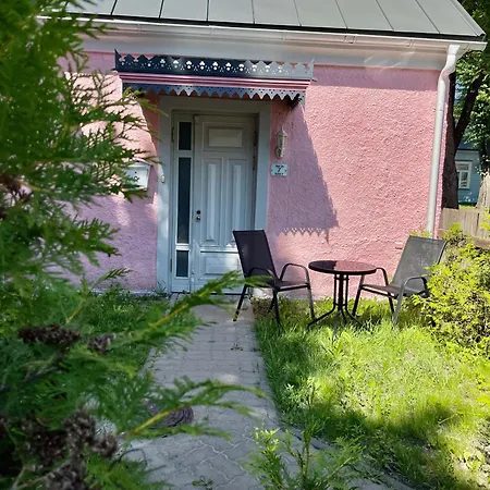 Korter The Pink House With Private Garden *