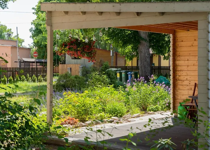 The Pink House With Private Garden 아파트 페르누