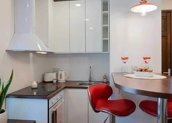 The Pink House With Private Garden Apartment Pärnu