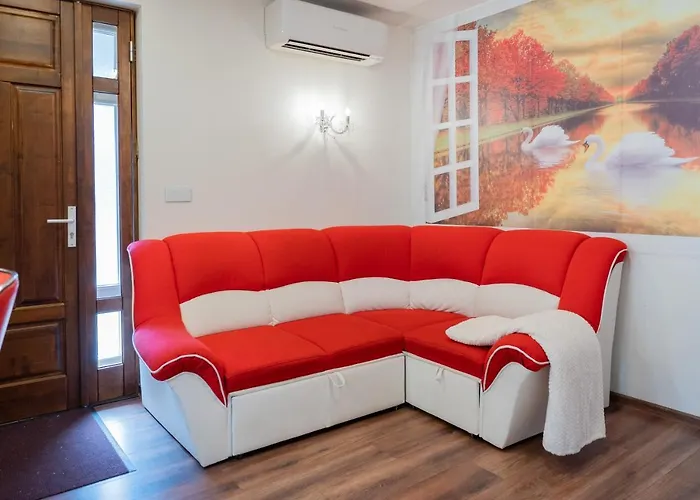 The Pink House With Private Garden Pärnu